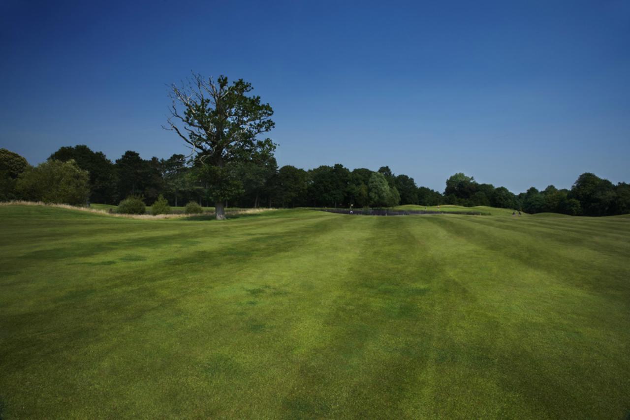 The Warwickshire Hotel And Country Club Leek Wootton Экстерьер фото