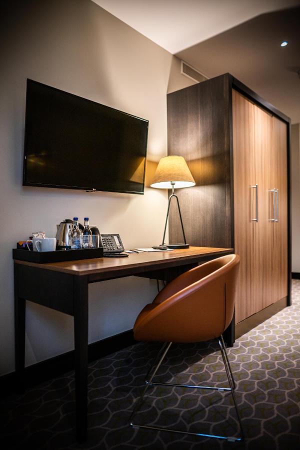 The Warwickshire Hotel And Country Club Leek Wootton Экстерьер фото